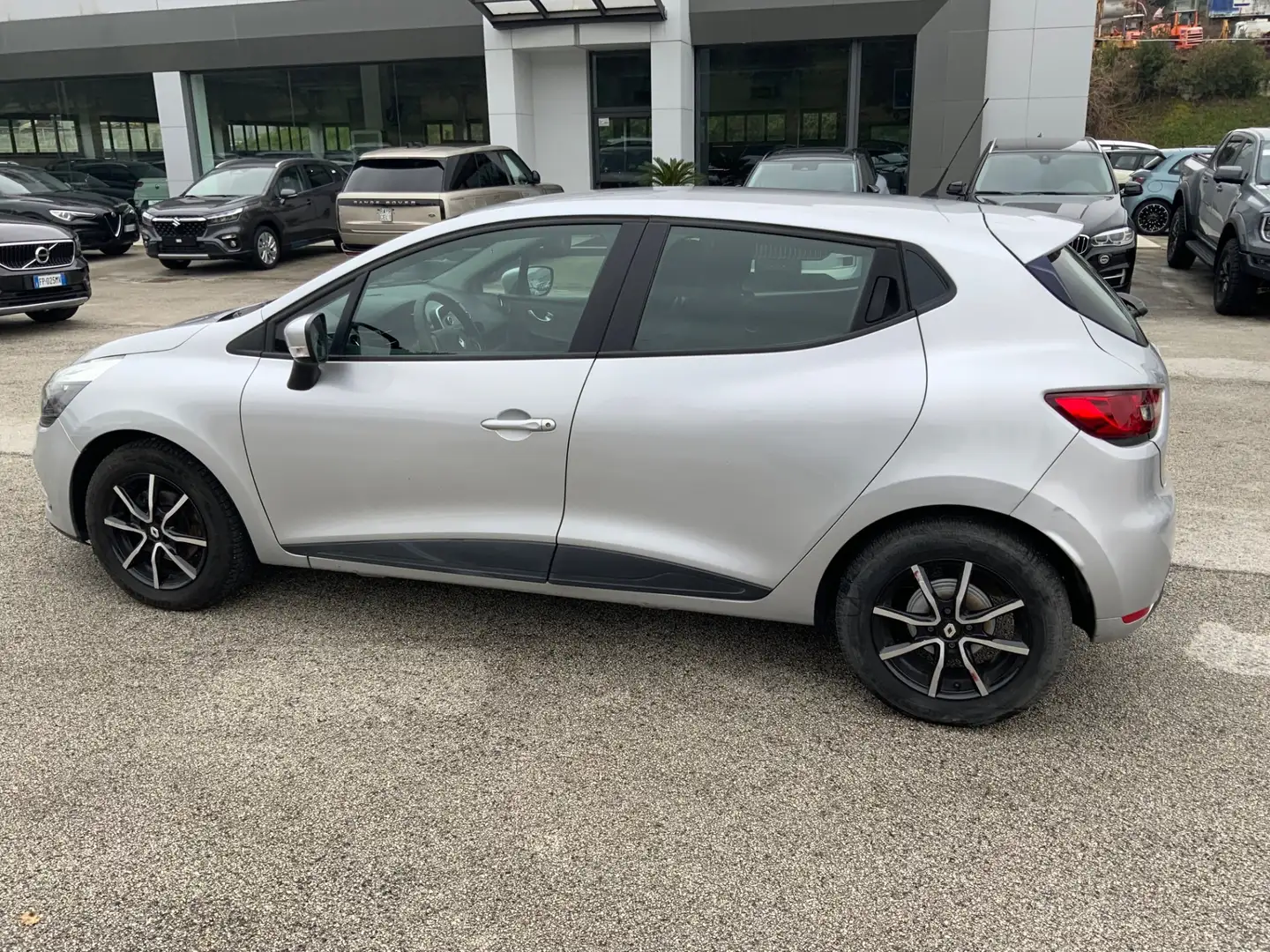 Renault Clio dCi 8V 75CV Start&Stop 5 porte Energy Zen AUTOCARR Zilver - 1
