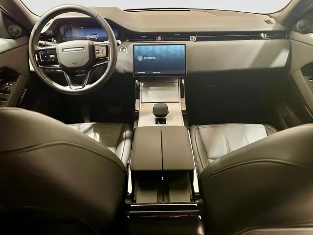Land Rover Range Rover Evoque view 4