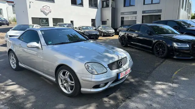 Mercedes-Benz SLK 32 AMG Xenon Designo