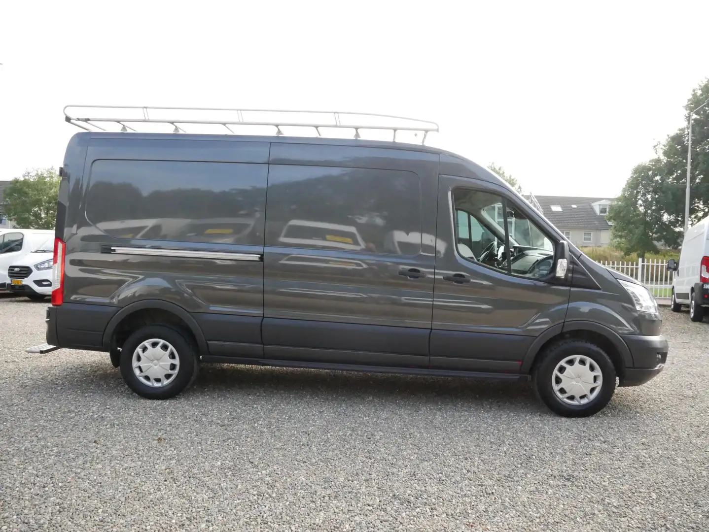 Ford Transit 2.0 TDCI 130PK, L3H2, Trend, Airco Grau - 2