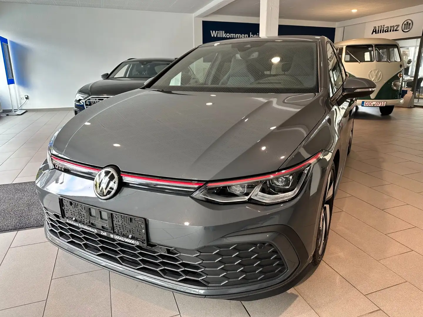 Volkswagen Golf VIII GTI *IQ*HARMAN*KAMERA*HUD*ACC*5JG* Grau - 1
