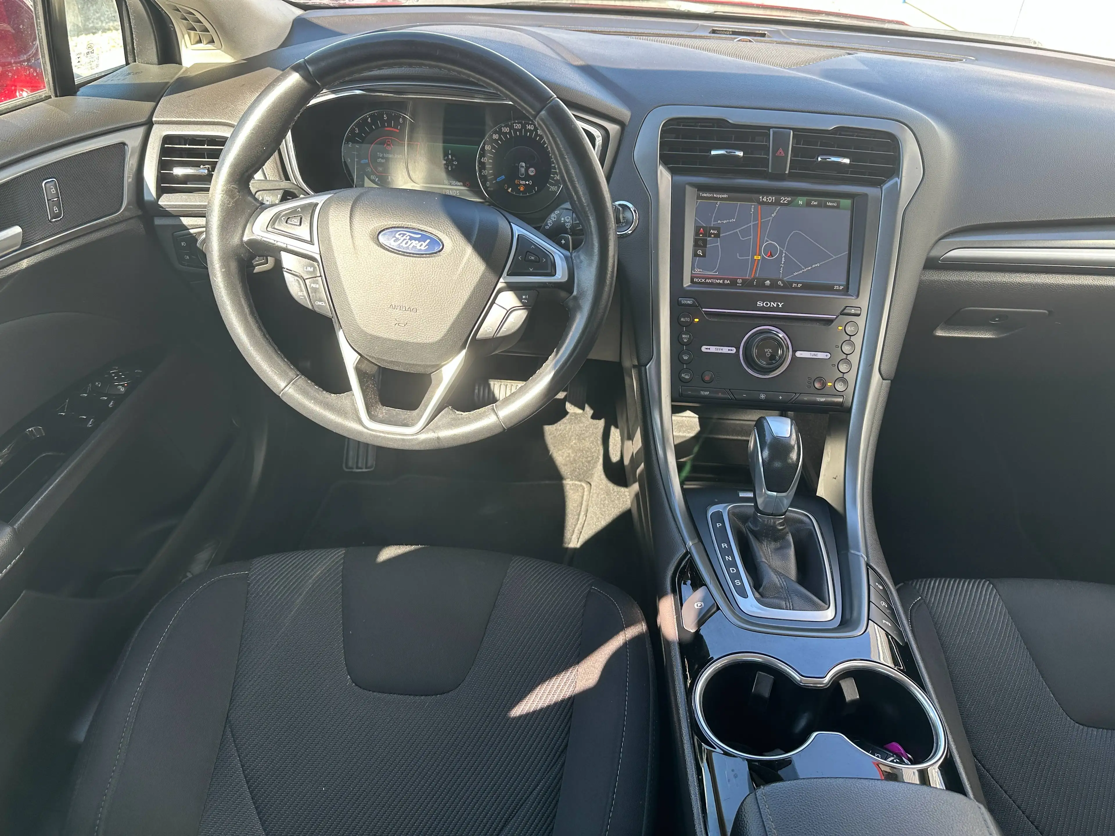 Ford Mondeo Titanium 2.0 D KLIMA NAVI PDC AHK LED KAMERA — photo 11