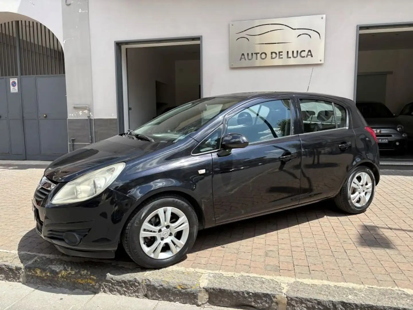 Opel Corsa Corsa 5p 1.3 cdti Cosmo 90cv certificata nuova Zwart - 1