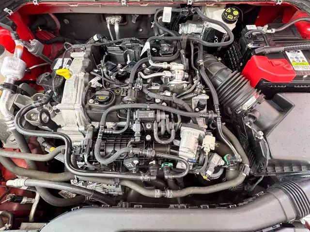 Ford Focus view 13