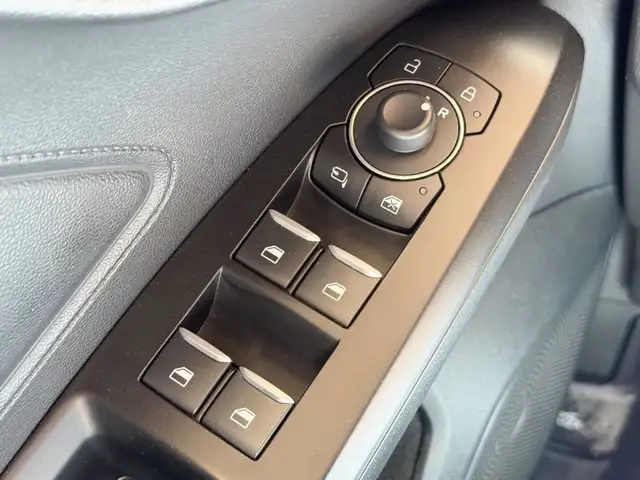 Ford Focus view 20