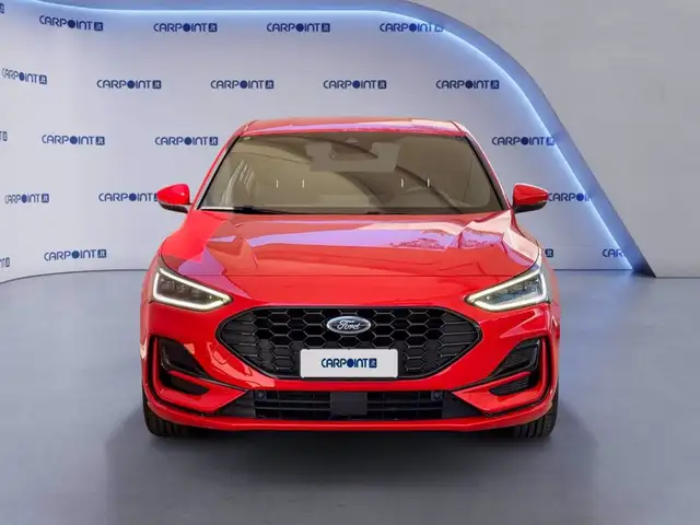 Ford Focus view 3
