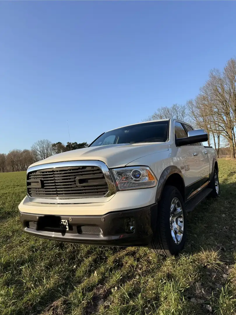 RAM 1500 Crew Cab Laramie Blanco - 1
