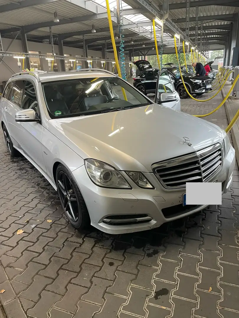 Mercedes-Benz E 220 CDI DPF BlueEFFICIENCY Automatik MOTORSCHADEN - 1