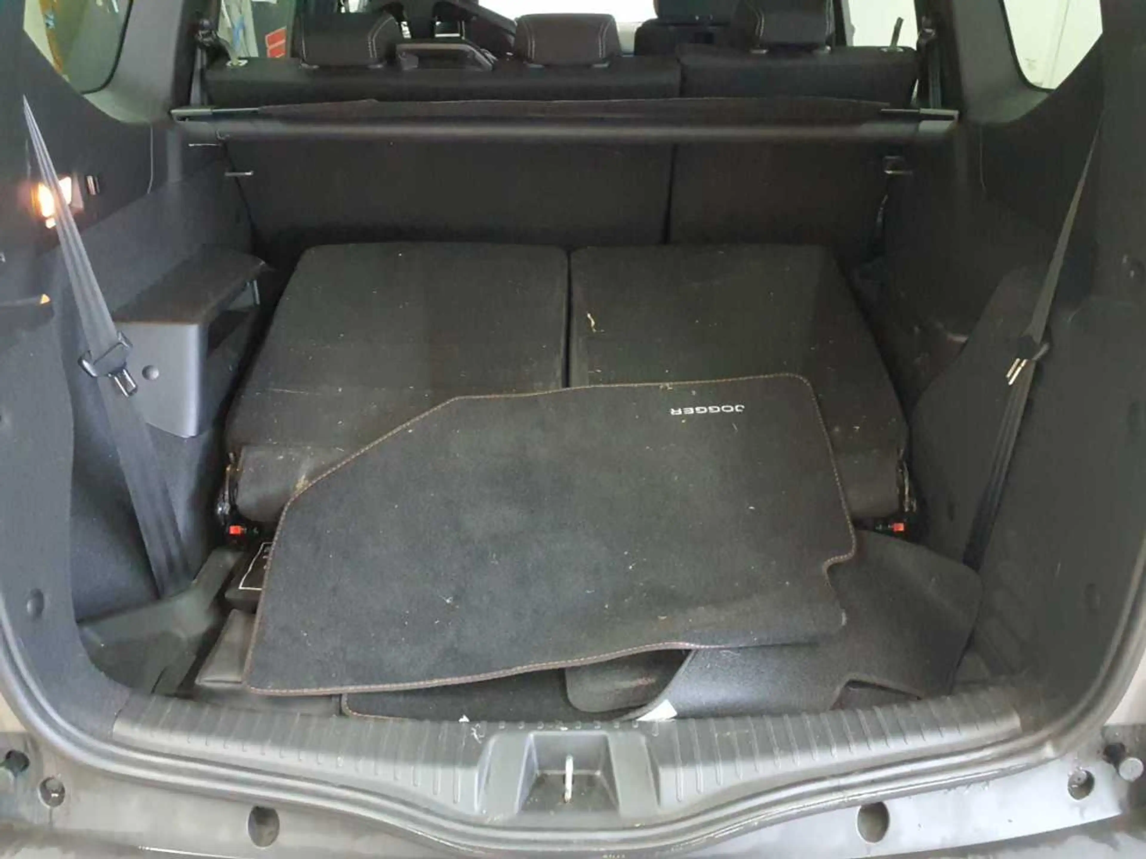 Dacia Jogger Jogger Hybrid 140 (7-Sitzer) Extreme AHK — photo 15