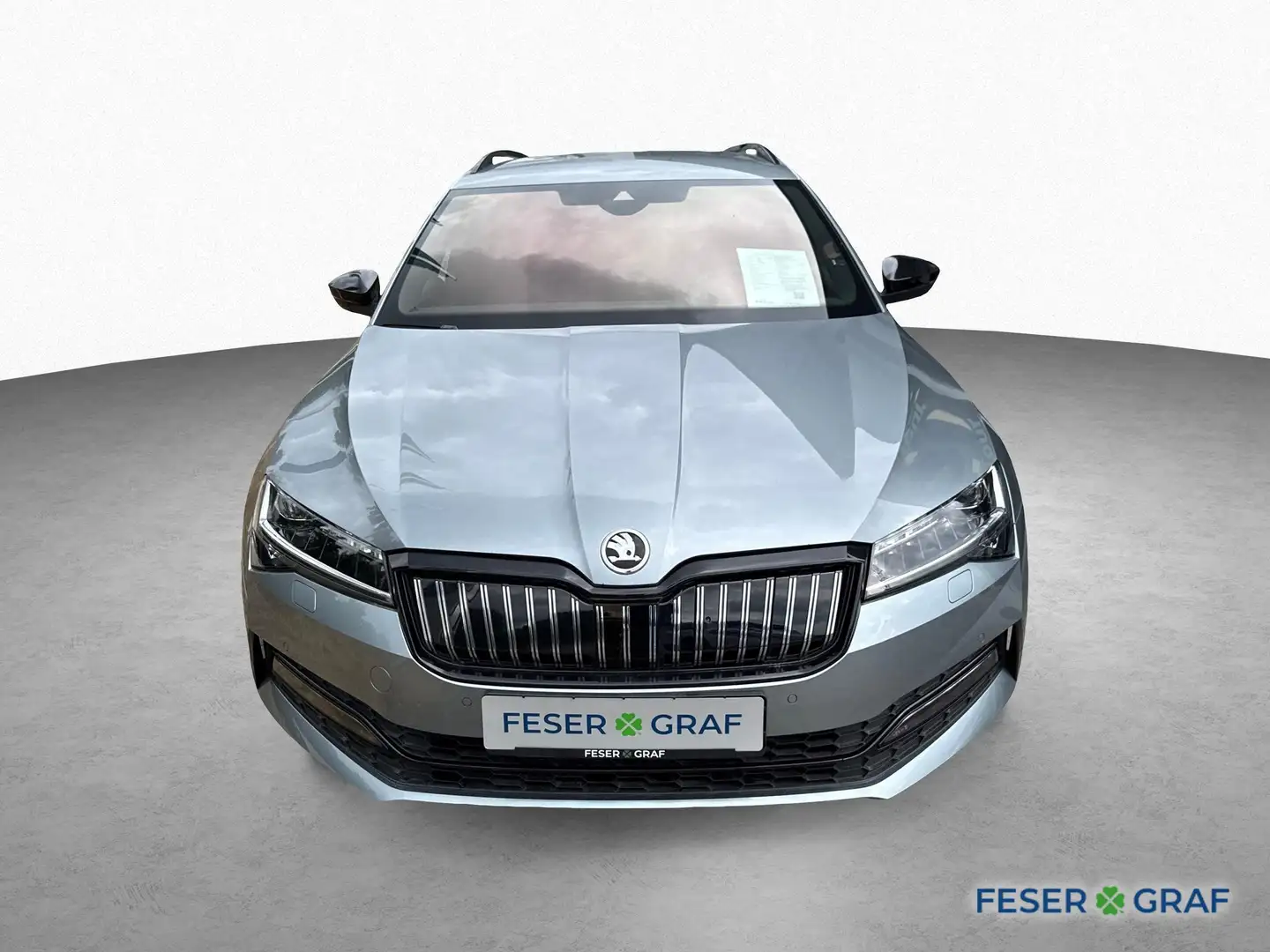 Skoda Superb Combi 1.4 iV AHK,NAVI,WSS.HEIZB.,ELEKTR. Grau - 2