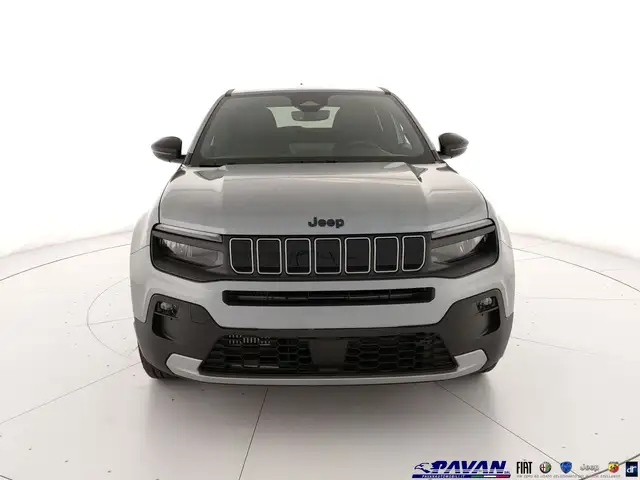 Jeep Avenger view 2