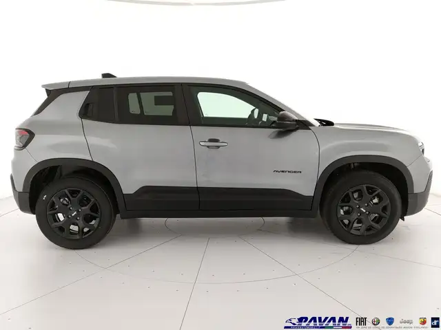 Jeep Avenger view 5