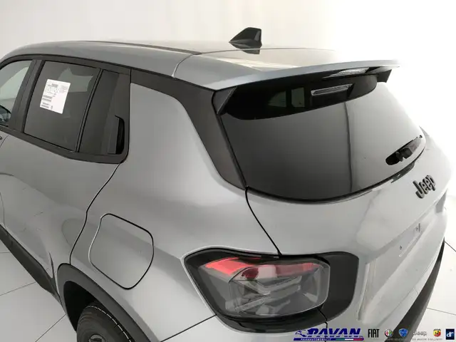 Jeep Avenger view 25