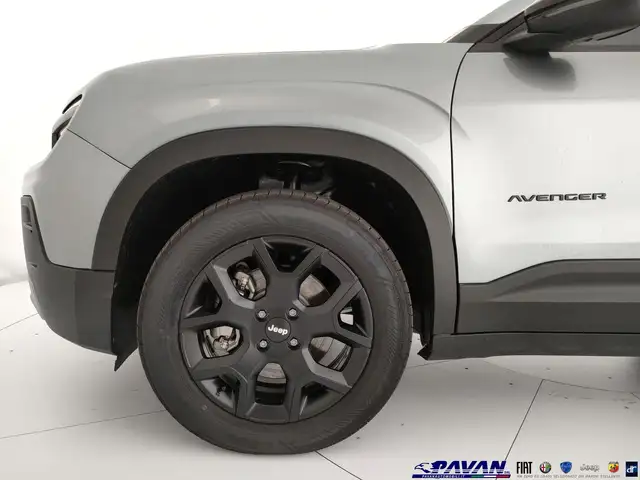 Jeep Avenger view 27