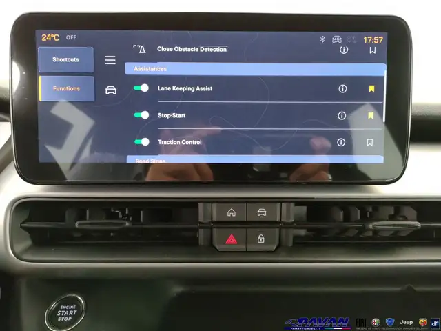 Jeep Avenger view 21