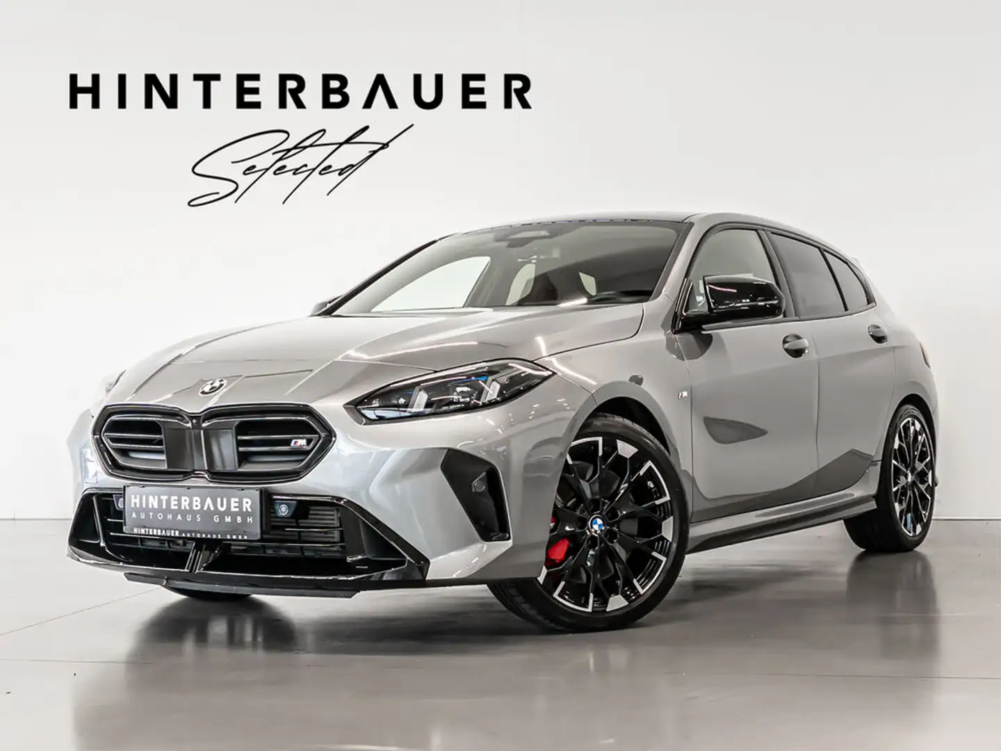 BMW 135 M135 xDrive Aut. *LED*H & K*360° VIEW* HEAD-UP* Grau - 1