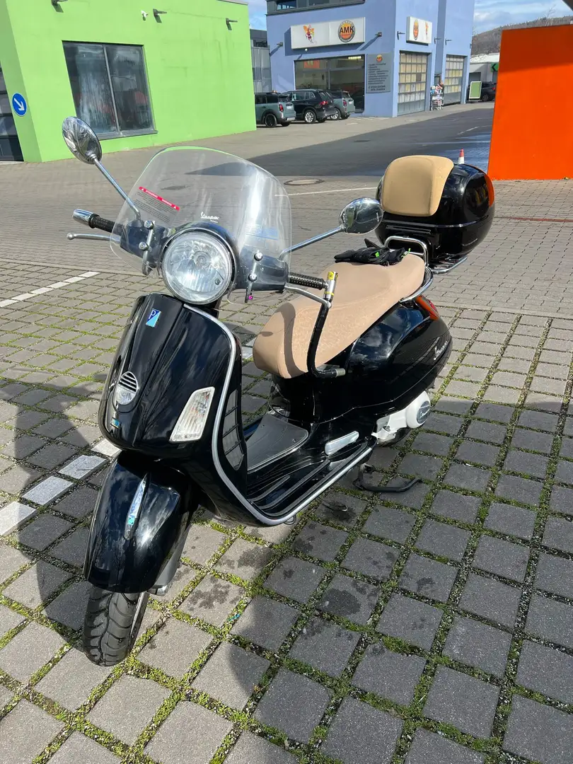 Piaggio GTS 250 i.e. ABS Black - 1