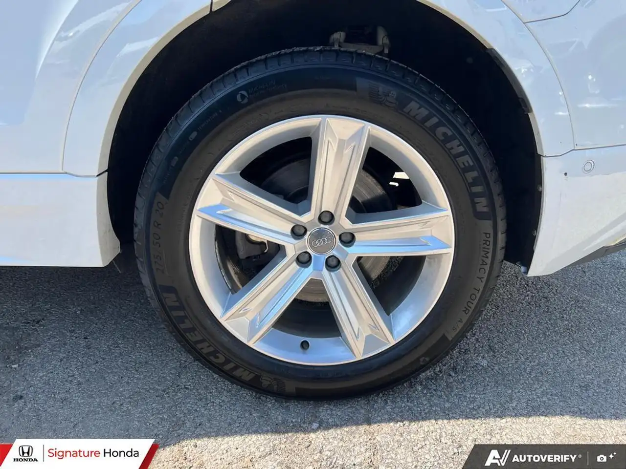 Audi Q8 снимка Audi Q8