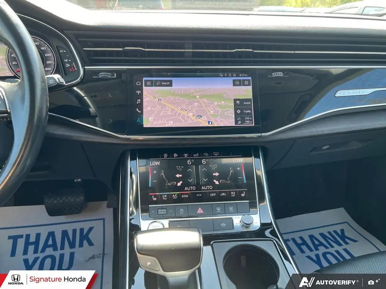 Audi Q8 снимка Audi Q8