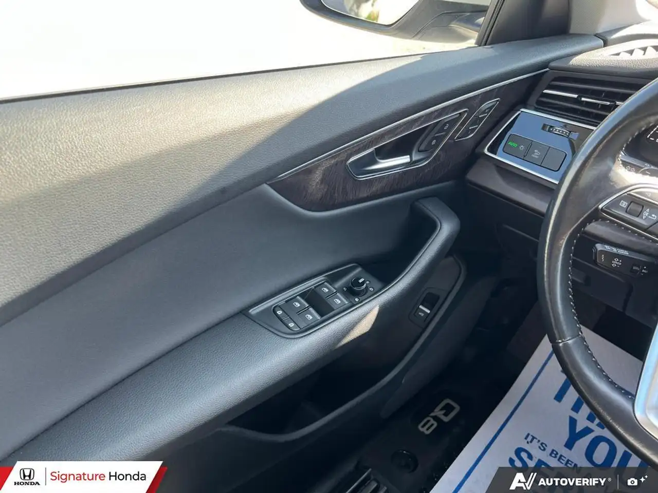 Audi Q8 снимка Audi Q8