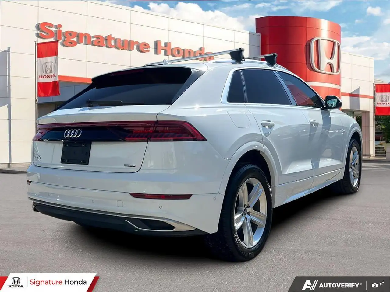 Audi Q8 снимка Audi Q8