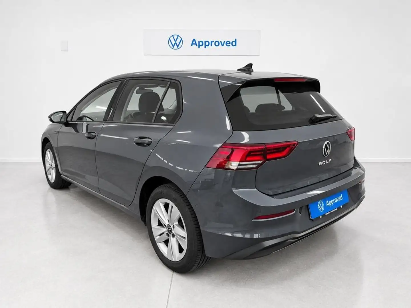 Volkswagen Golf 1.0 eTSI Life DSG 81kW Gris - 2