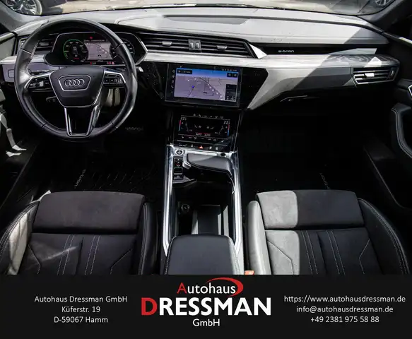 Audi Q8 E-Tron view 13