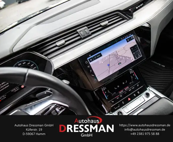 Audi Q8 E-Tron view 15