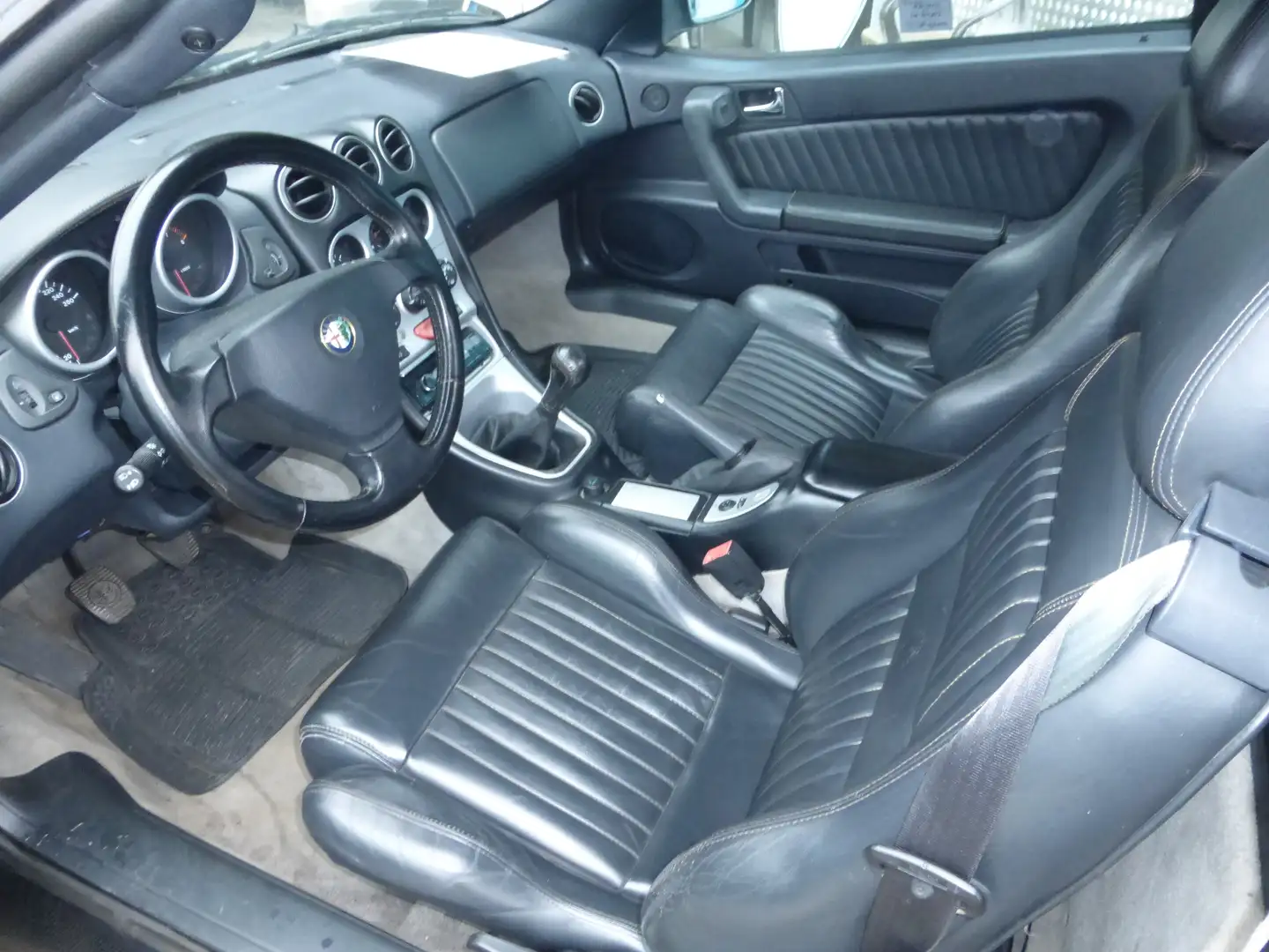Alfa Romeo Spider 2.0 Twin Spark Negro - 2