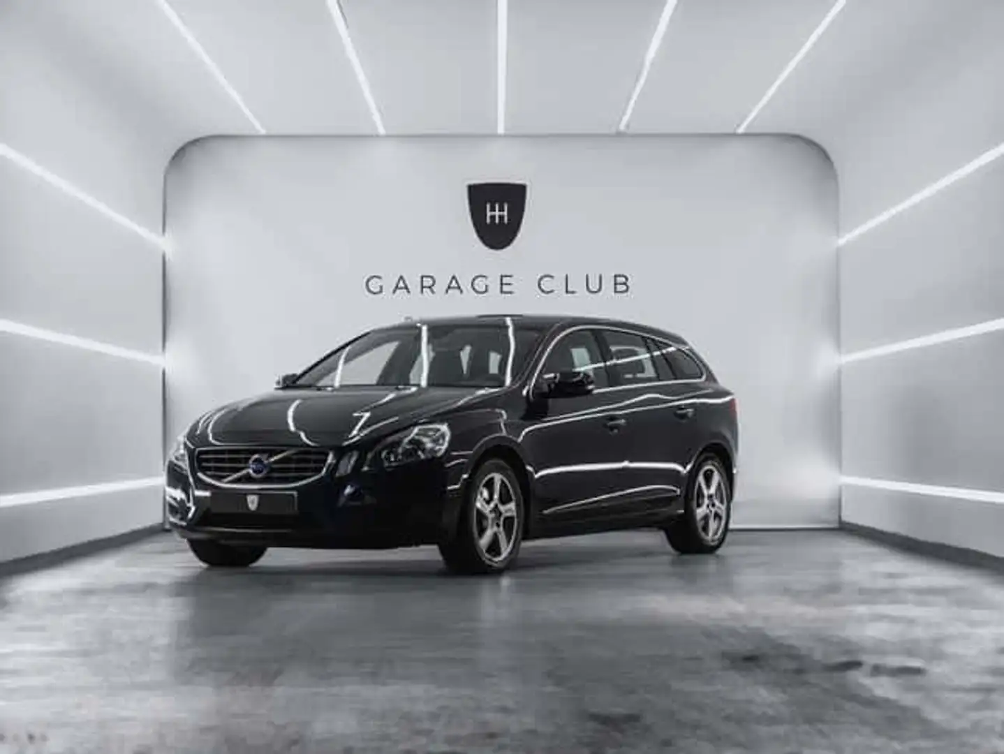 Volvo V60 2.0T Momentum Aut. - 1