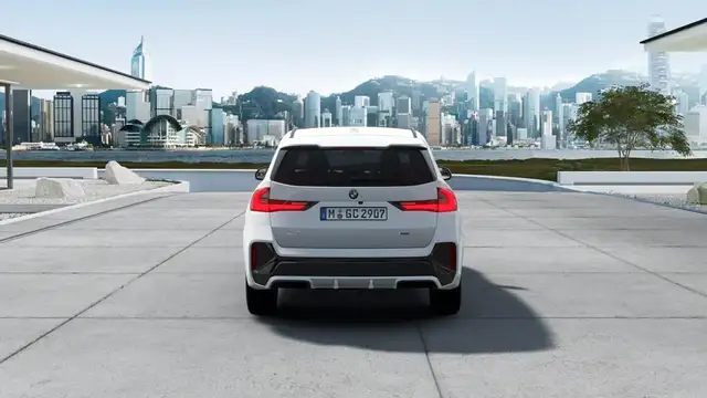 BMW X1 view 3