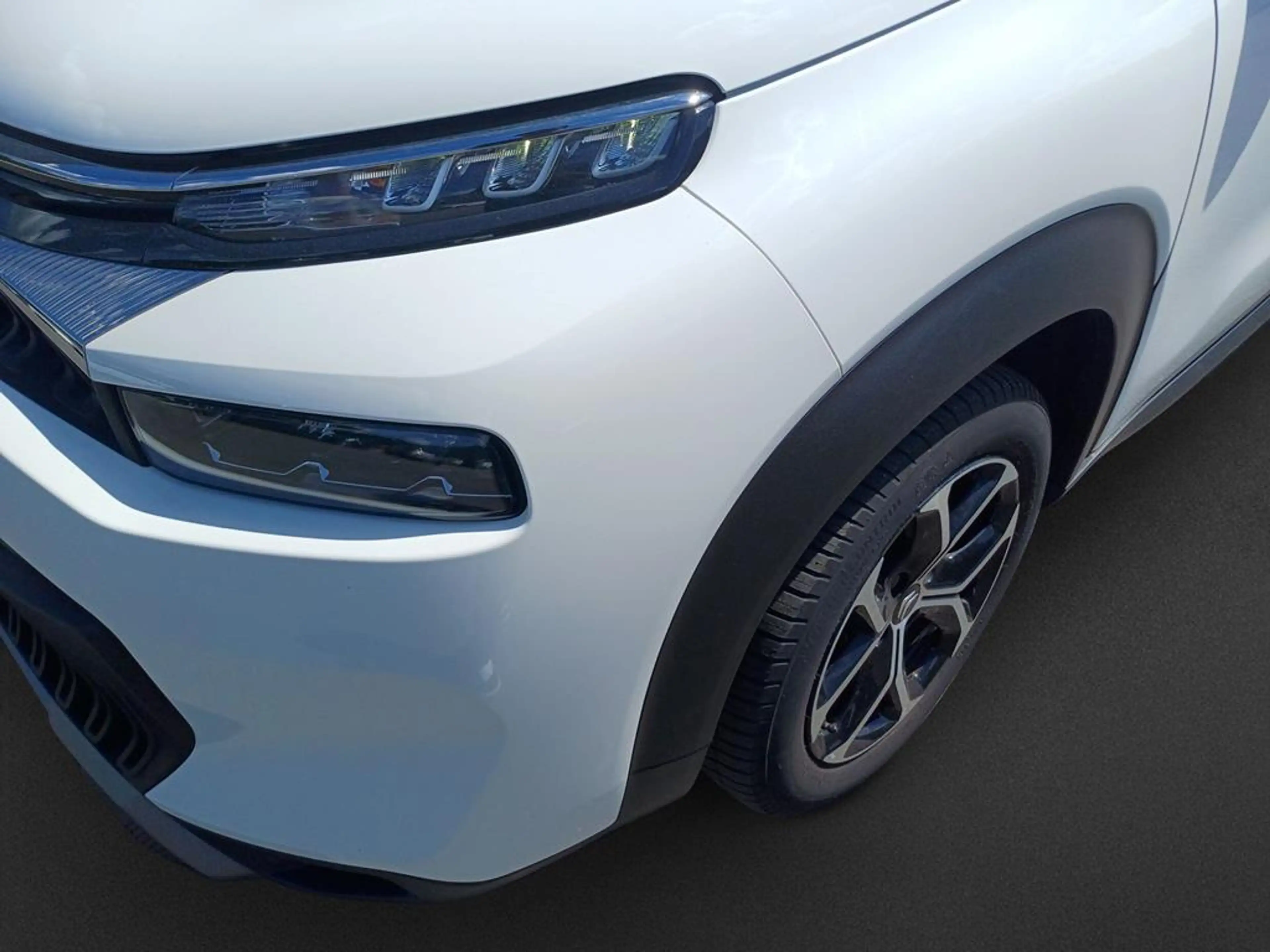 Citroen C3 Aircross PureTech 110 S&S Shine — photo 8