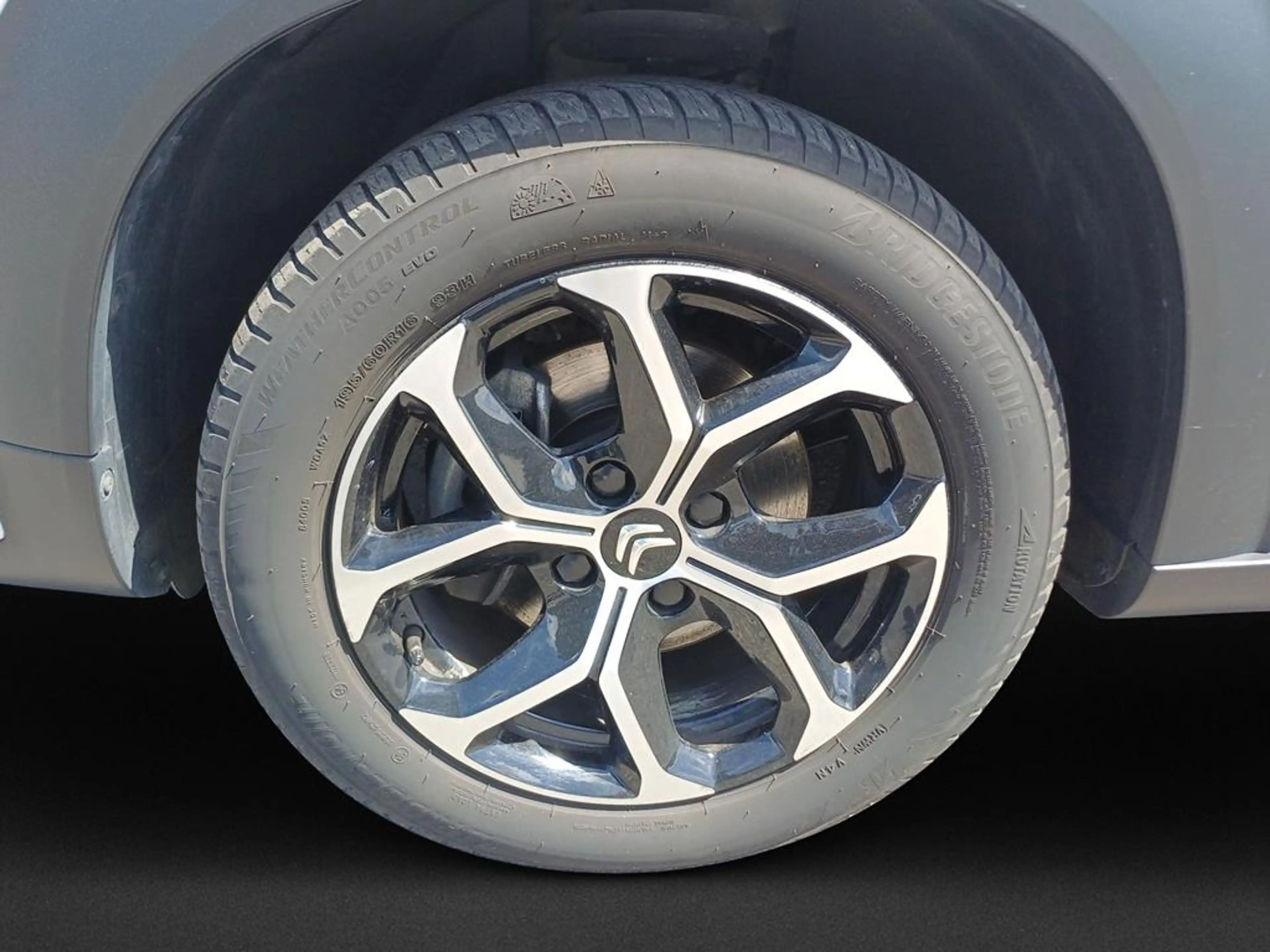 Citroen C3 Aircross PureTech 110 S&S Shine — photo 7