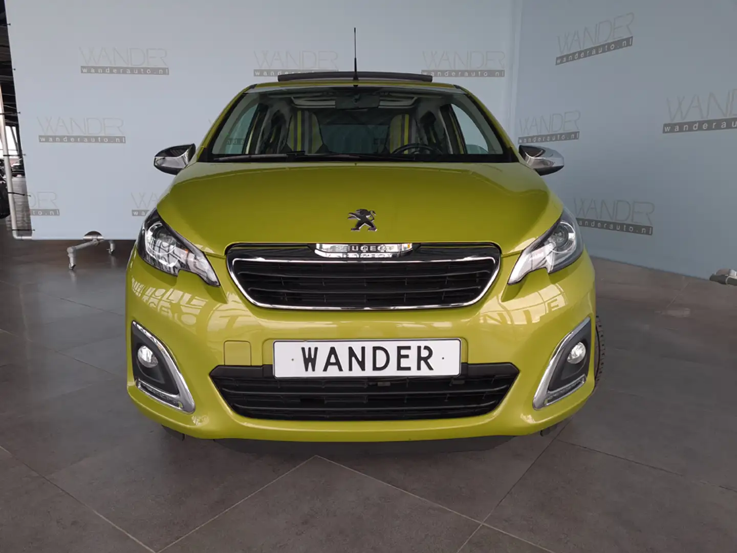 Peugeot 108 TOP Collection*Schuifdak*Stoelverwarming* Yellow - 2