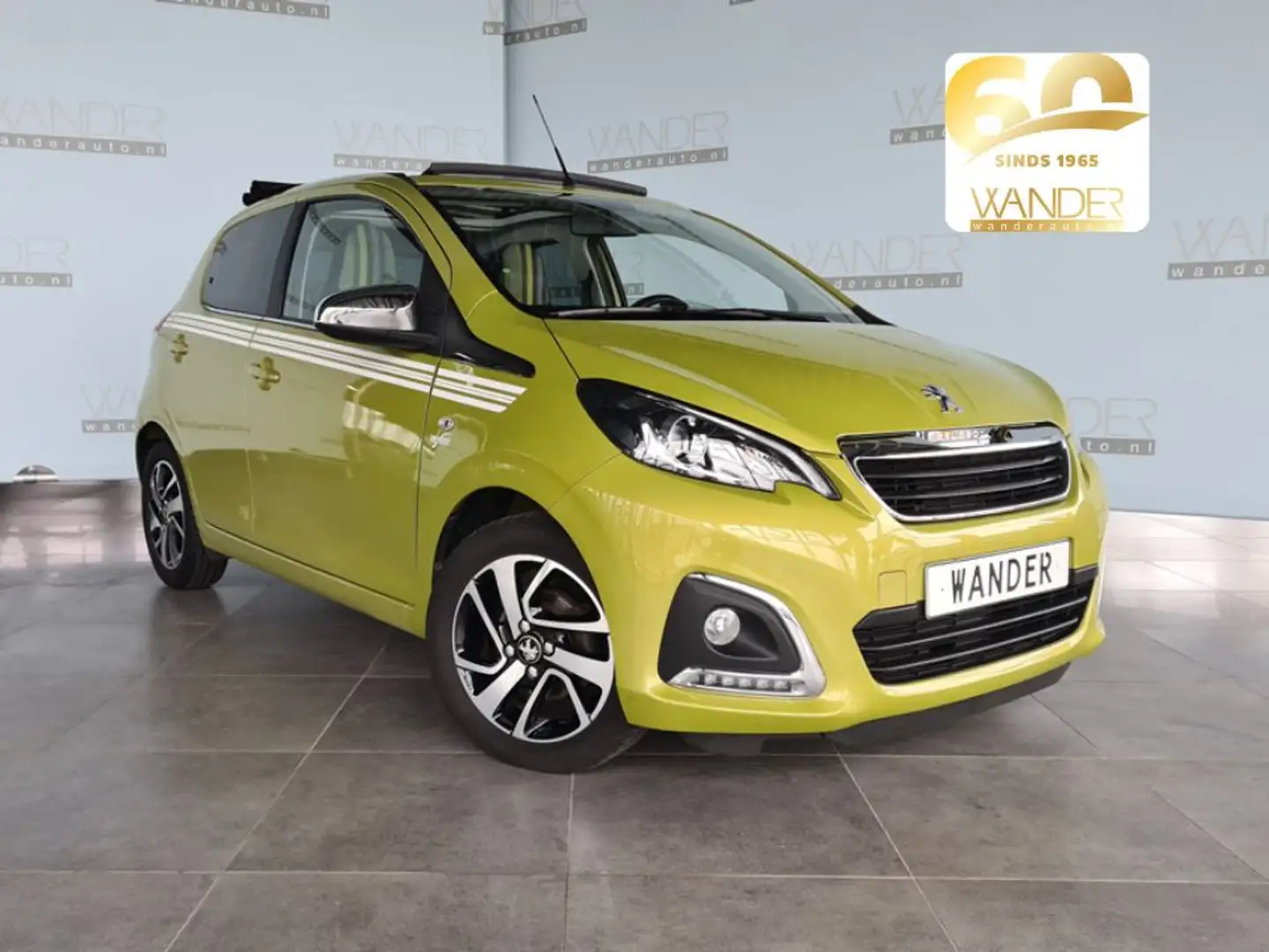 Peugeot 108 TOP Collection*Schuifdak*Stoelverwarming* Yellow - 1