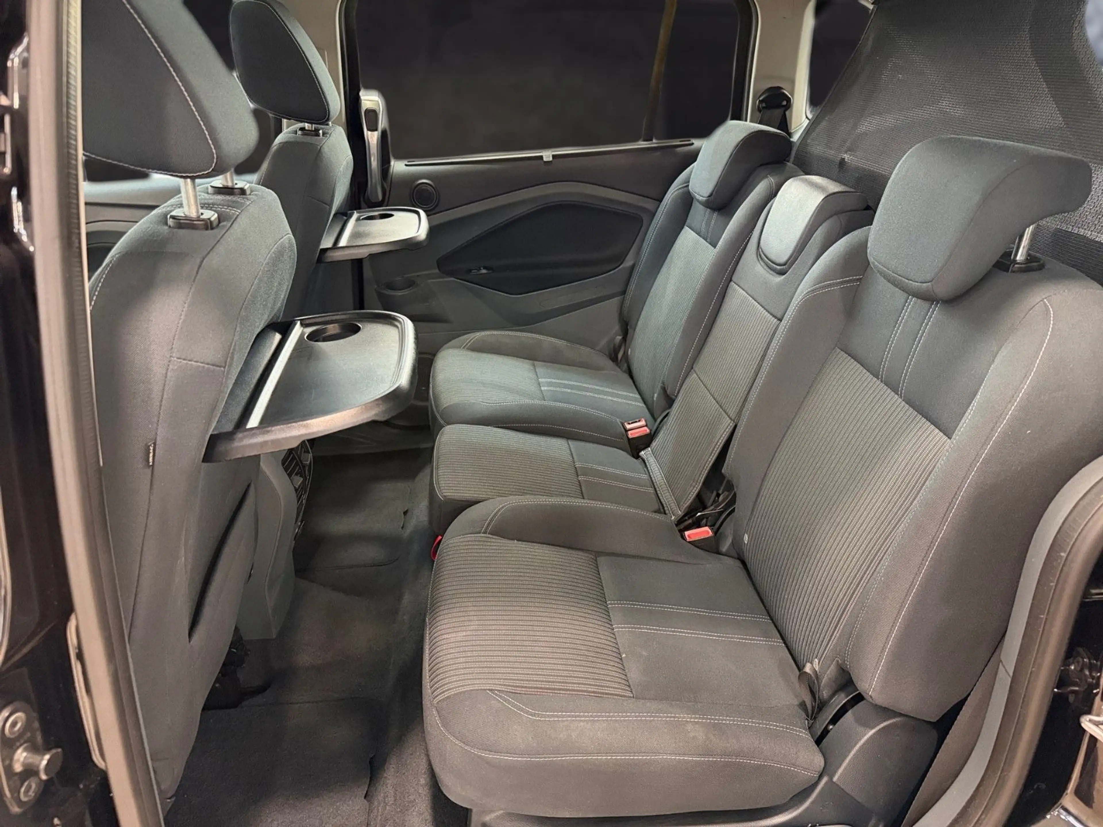 Ford Grand C-Max 2,0 Titanium*Panorama*Navi*Kamera* — photo 12