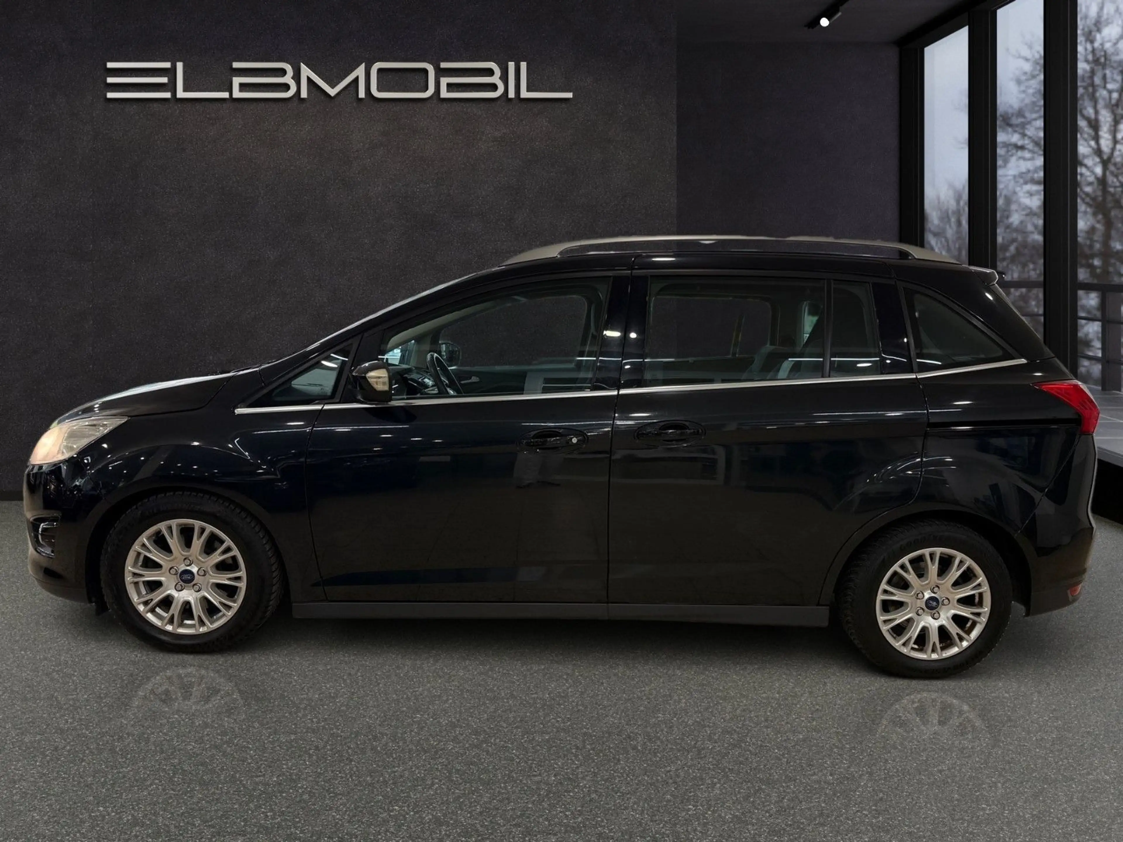 Ford Grand C-Max 2,0 Titanium*Panorama*Navi*Kamera* — photo 6