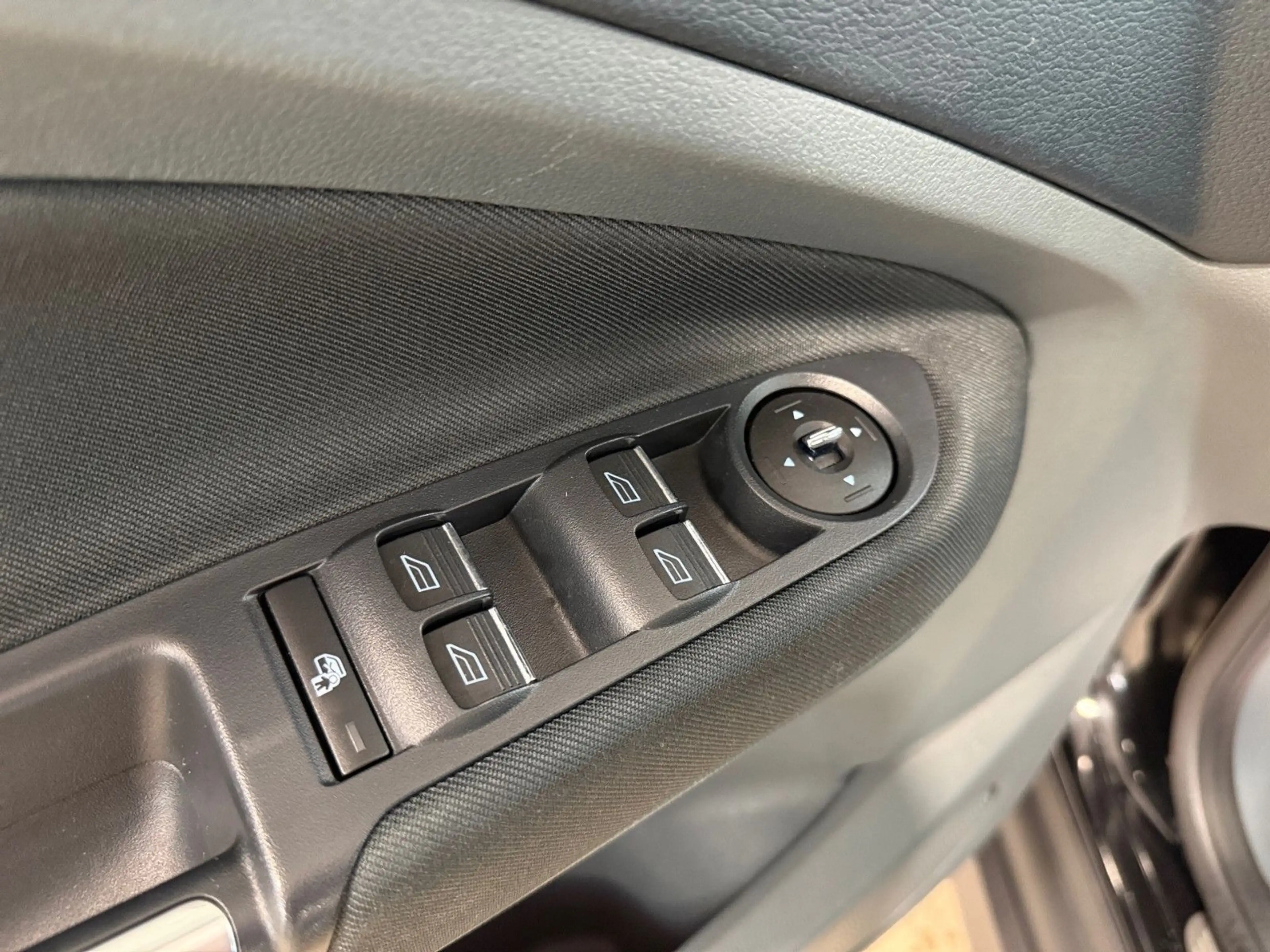 Ford Grand C-Max 2,0 Titanium*Panorama*Navi*Kamera* — photo 14