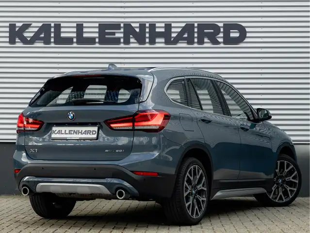 BMW X1 view 2