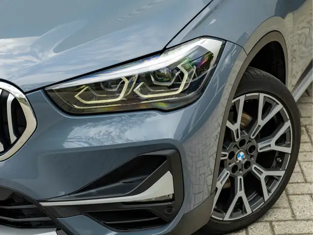 BMW X1 view 9