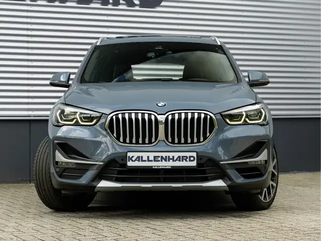 BMW X1 view 5