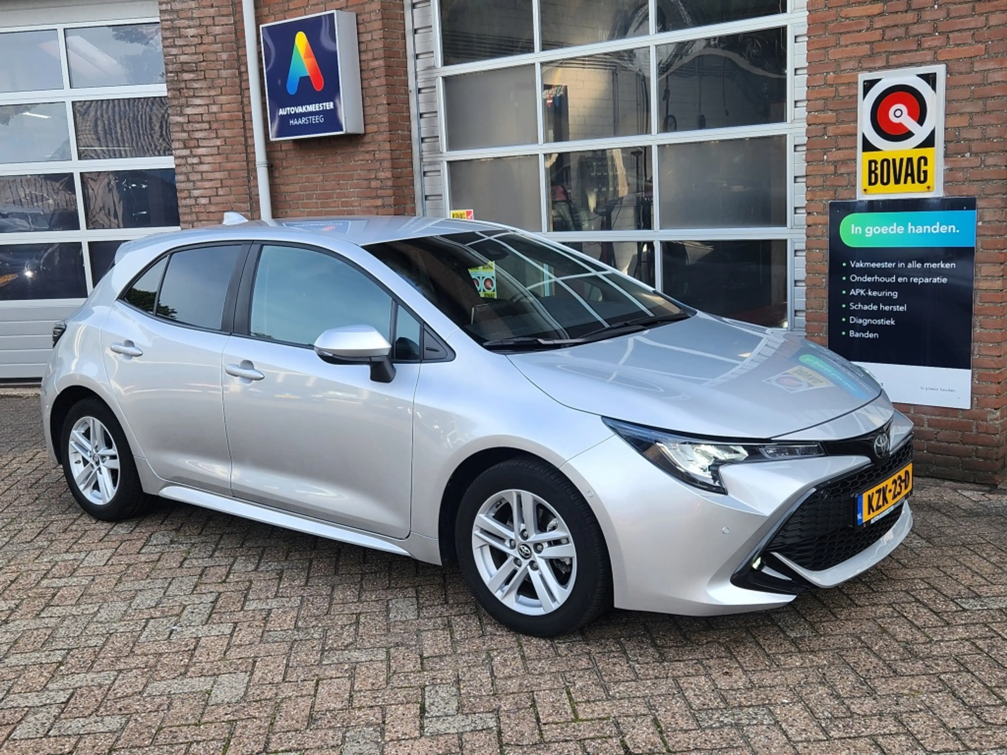 Toyota Corolla 1.2 T Active, Clima/ACC/LaneAss/Keyless/Camera/LED — photo 7