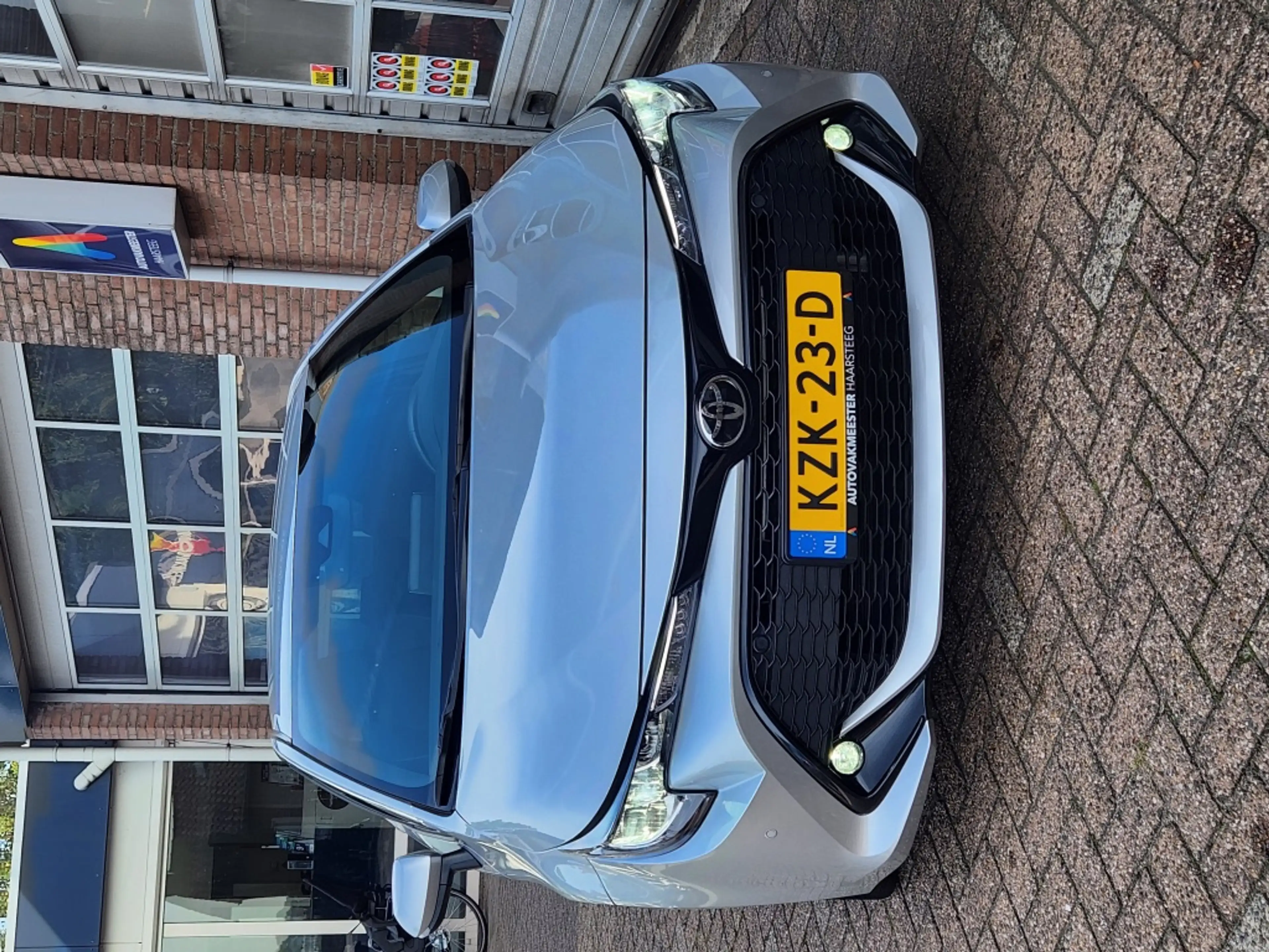 Toyota Corolla 1.2 T Active, Clima/ACC/LaneAss/Keyless/Camera/LED — photo 9