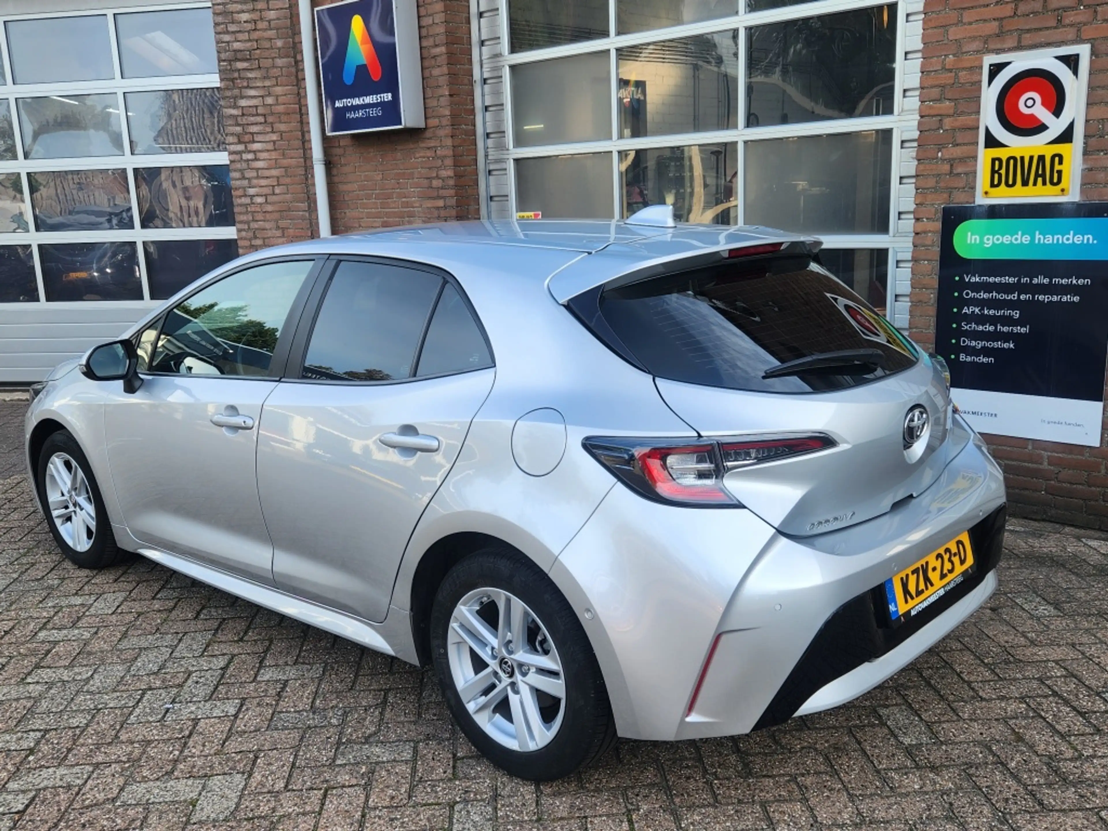 Toyota Corolla 1.2 T Active, Clima/ACC/LaneAss/Keyless/Camera/LED — photo 6