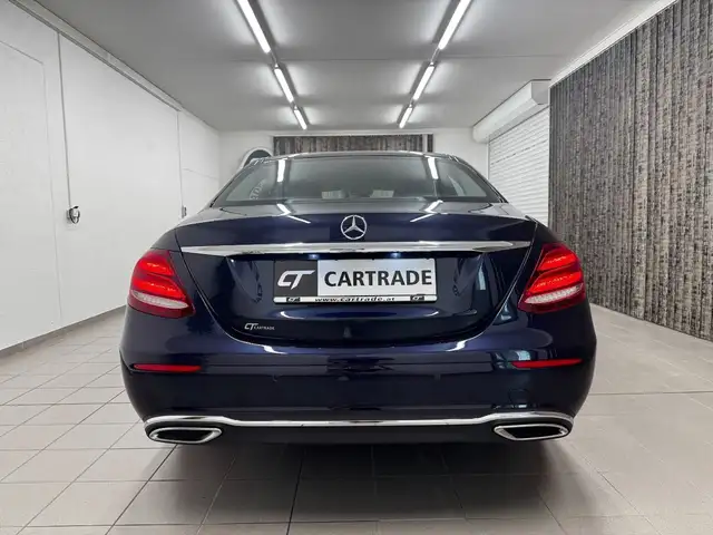 Mercedes-Benz E-Class view 8