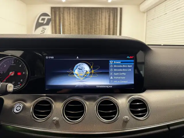 Mercedes-Benz E-Class view 21