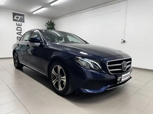 Mercedes-Benz E-Class view 5