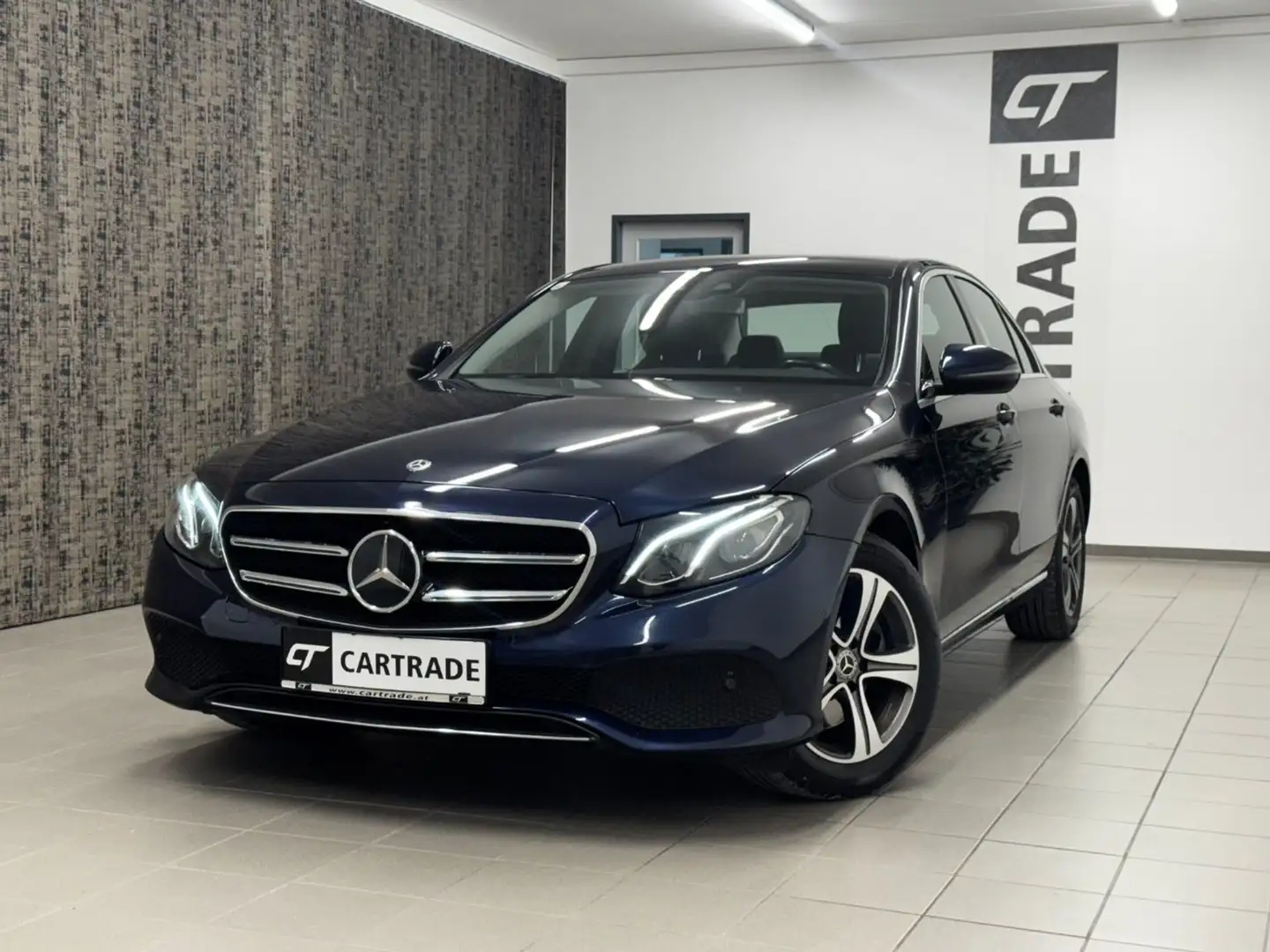 Mercedes-Benz E 220 E-Klasse E 220 d Avantgarde 4Matic Euro 6d-TEMP Blau - 1