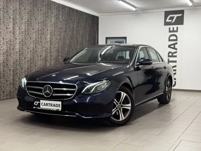 Mercedes-Benz E-Class view 4
