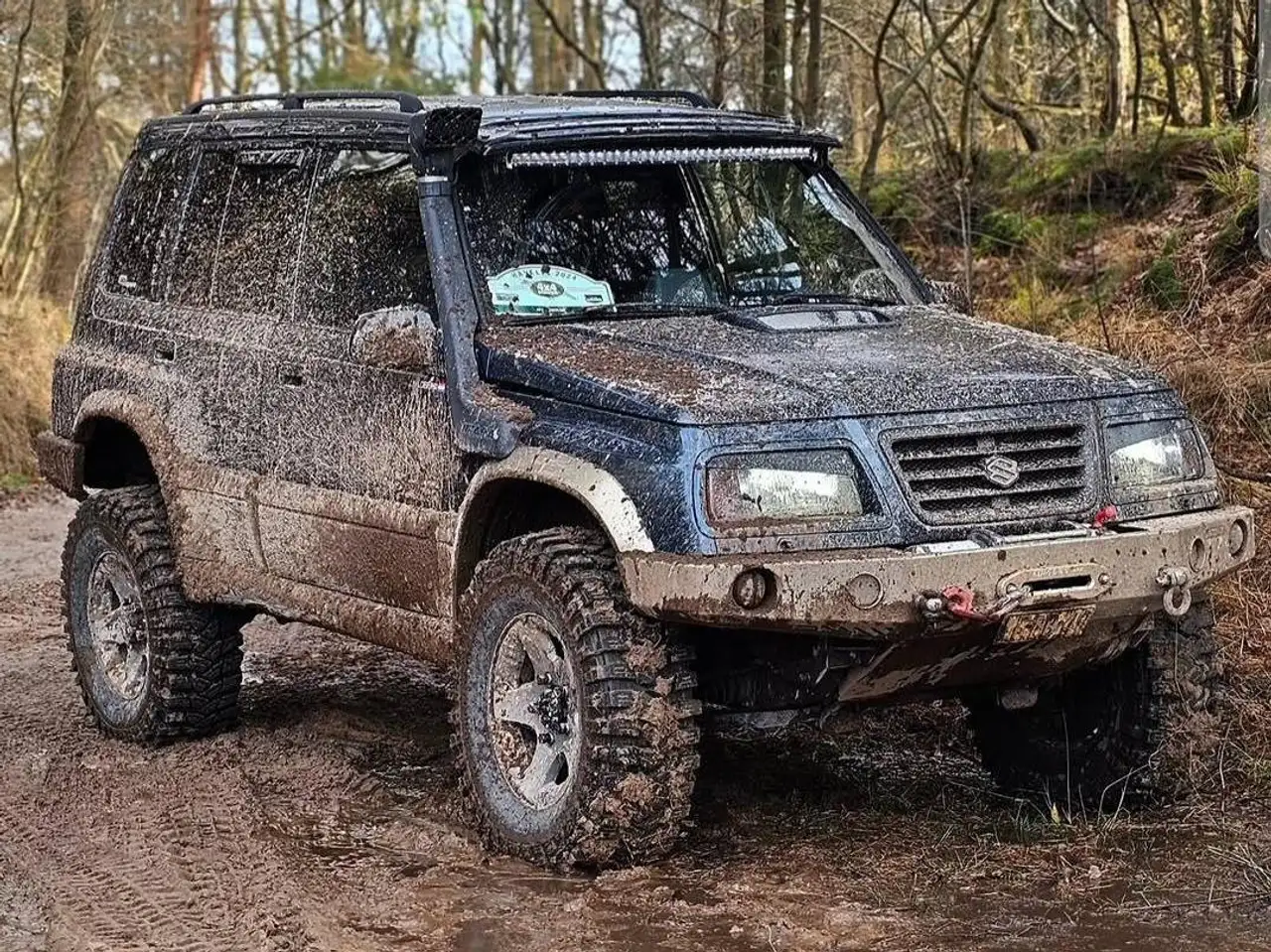 Suzuki Vitara Villager 2.0 V6, foto 4
